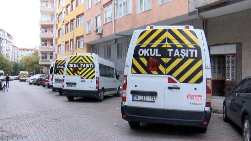 İBB: Okul servis araçları için 108 ton ücretsiz dezenfektan dağıtımı başladı