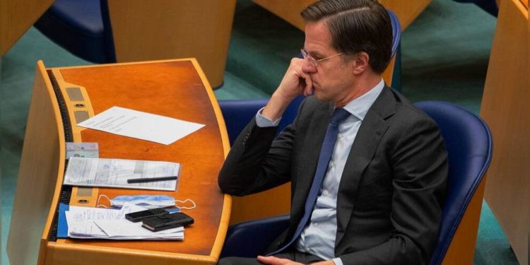 Hollanda’da 6 aydır hükümet kurulamıyor: Parti liderleri koalisyon için toplandı