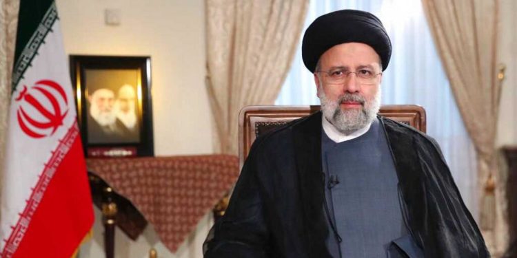 İran Cumhurbaşkanı Reisi: Hükümetteki şartımız tüm yöneticiler için yolsuzlukla mücadele