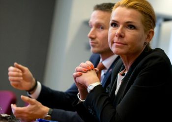Danimarka’da, sığınmacı çiftleri ayırmakla suçlanan eski Göç Bakanı, Yüce Divan’da yargılanıyor
