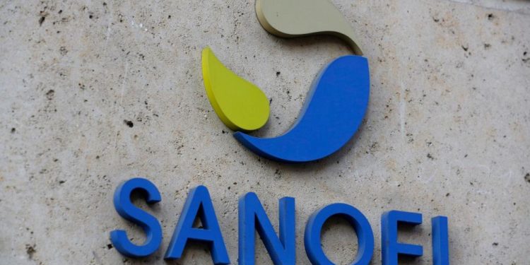 Fransız ilaç devi Sanofi mRNA tipi Covid-19 aşısıyla ilgili çalışmalarını durdurma kararı aldı