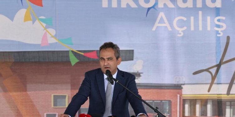 Milli Eğitim Bakanı Özer’den yüz yüze eğitim mesajı: Bu bir milli güvenlik meselesi