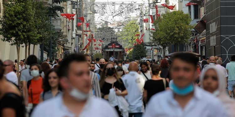 Türkiye Raporu anketi: AK Parti’nin oyları yüzde 30’un altına geriledi