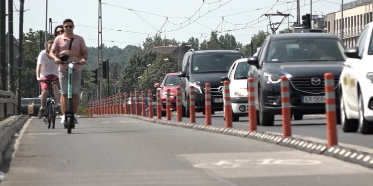 Hava kirliliğine karşı mücadelede Polonya’nın Krakov şehrinde hangi tedbirler alınıyor?