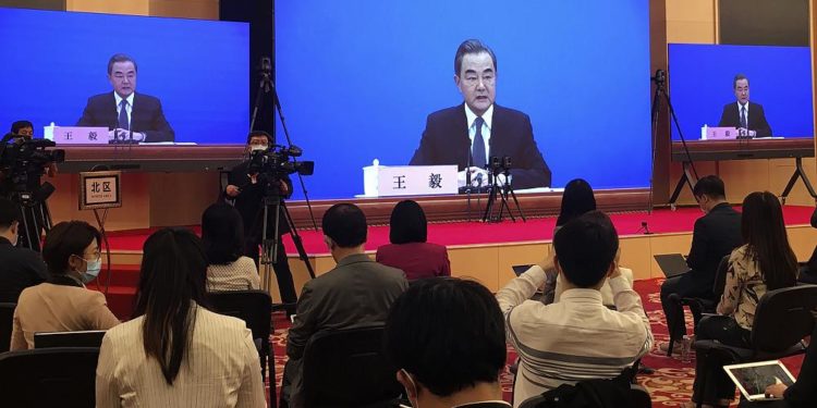 Pekin: ABD Çin’i yeni bir Soğuk Savaş’ın eşiğine sürüklüyor