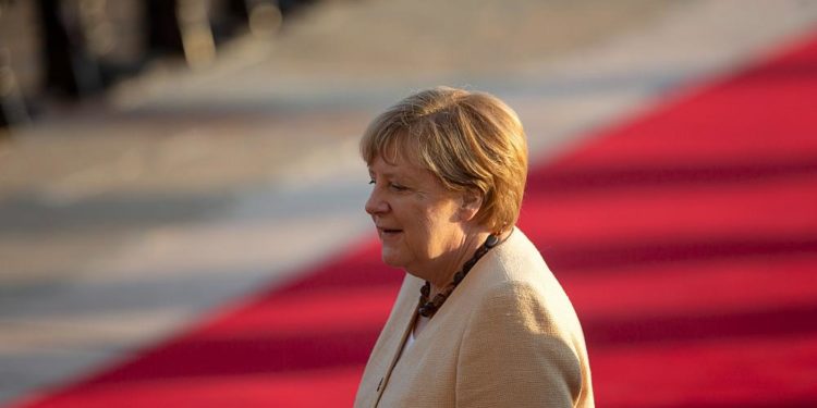 Araştırma: Avrupalılar artık AB’nin lokomotifi Almanya’nın ‘yıldızının söndüğünü’ düşünüyor