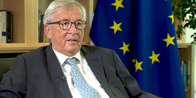 Juncker: Merkel’in en büyük başarısı göçmen krizindeki rolüydü