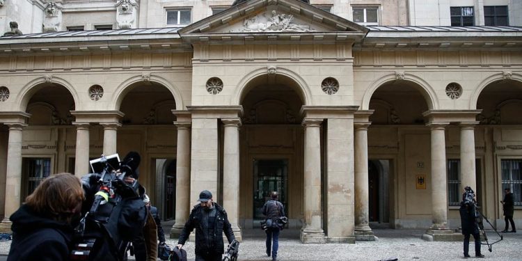 Almanya’da Maliye ve Adalet bakanlıklarına ‘kara para aklamayı örtbas etme’ gerekçesiyle baskın