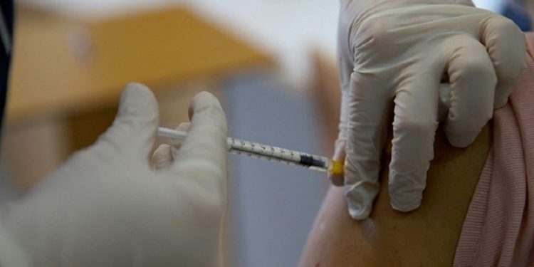 12 yaş ve üzerine aşı randevuları açıldı