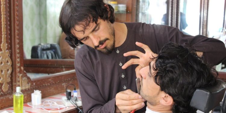 Taliban yönetimi Helmand vilayetinde sakal kesimini yasakladı