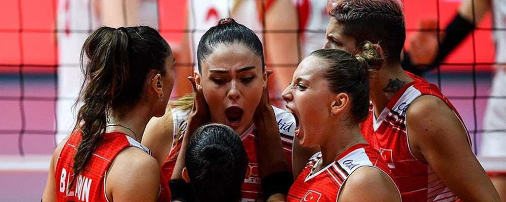 A Milli Kadın Voleybol Takımı 2021 Avrupa Şampiyonasında yarı finale yükseldi