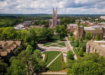 ABD'de Duke Üniversitesi, ekim başına kadar Koronavirüs aşısı olmayan çalışanlarını işten çıkaracak