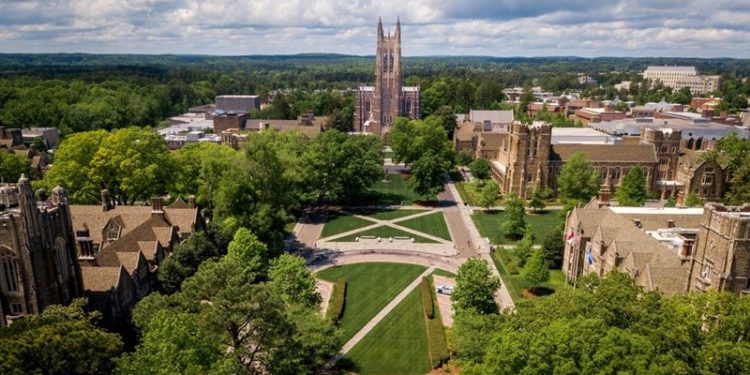 ABD'de Duke Üniversitesi, ekim başına kadar Koronavirüs aşısı olmayan çalışanlarını işten çıkaracak