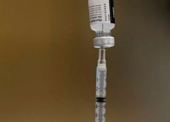 ABD'den üçüncü doz Pfizer aşısının yaşlılar ve risk grubundakilere uygulanmasına onay