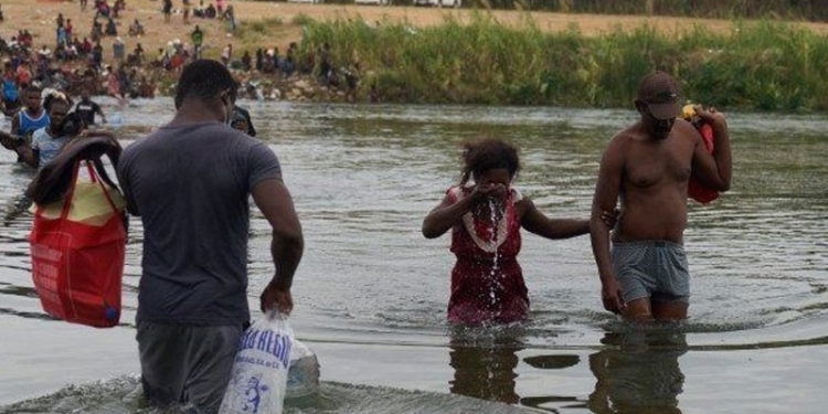 ABD'nin Haiti Özel Temsilcisi, 'Göçmenlerin sınır dışı edilmesi insanlık dışı' diyerek istifa etti