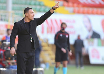 Alanyaspor'da Çağdaş Atan ile yollar ayrıldı
