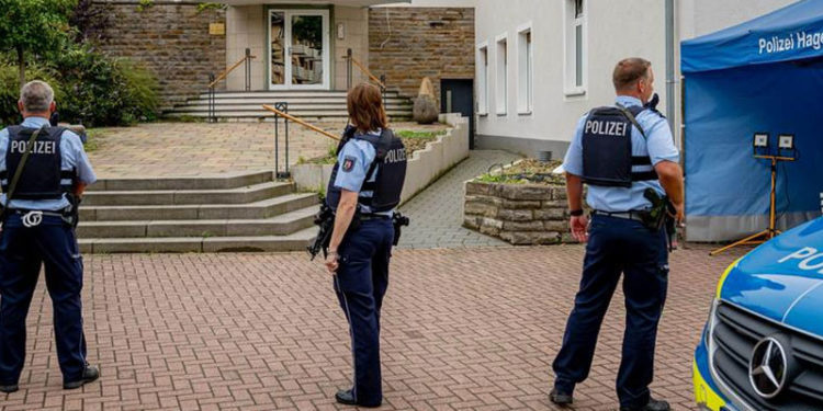 Alman polisinden "sinagog saldırısı şüphesiyle" operasyon