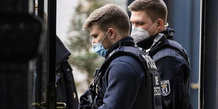 Almanya'da polisten Türk cami derneğine yolsuzluk baskını