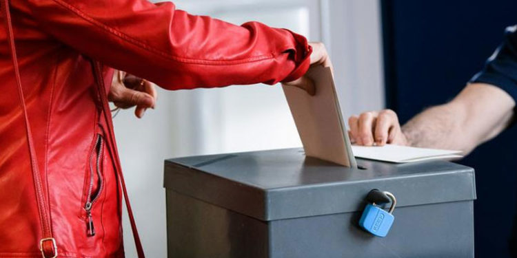 Almanya'da seçimler: Siyasi partilerin gelir kaynakları