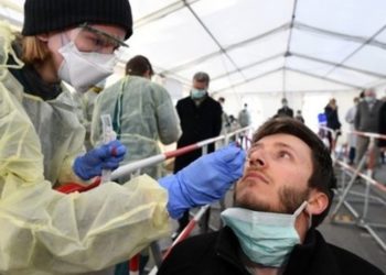 Almanya'dan aşı olmayanlara kötü haber