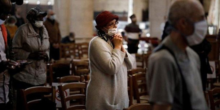 Anket: Fransa'da halkın yarısından fazlası Tanrı'ya inanmıyor