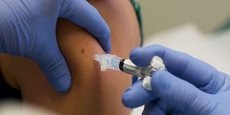 Araştırma: Takviye doz aşıya gerek yok