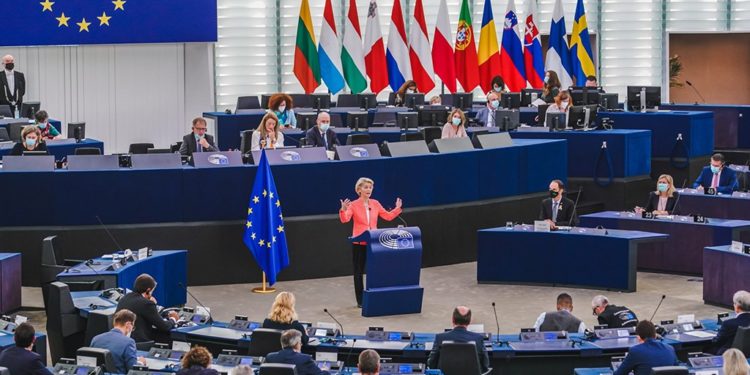 Avrupa Komisyonu Başkanı Ursula von der Leyen hesap verdi: İnsan hakları, ne pahasına olursa olsun satılık değildir