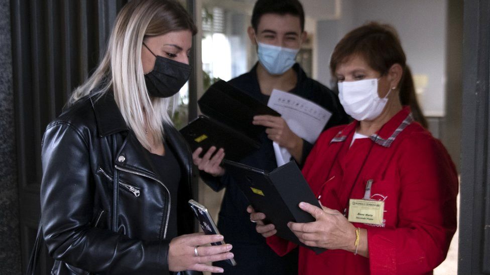 Avrupa'da ilk; İtalya'da Covid sağlık sertifikası tüm sektörlerde, her çalışan için zorunlu hâle geliyor