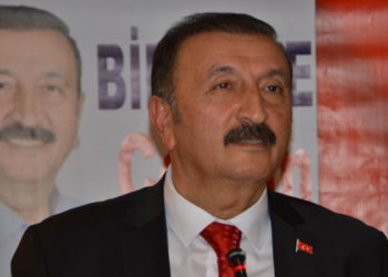 Aşı karşıtı miting düzenleyen Bedri Yalçın: Bill Gates çetesinin ticari sıvısına karşıyız, oynadıkları soykırım oyunu