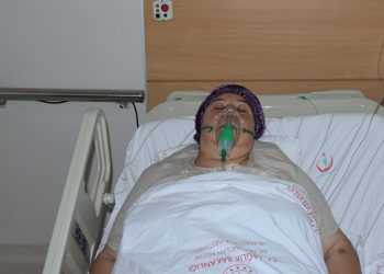 Aşı olmayan ve Covid-19'a yakalanan hasta anlattı: Ben belki öleceğim ama siz ölmeyin, mutlaka aşı yaptırın