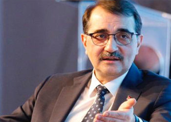 Bakan Dönmez: 11 ilde yükümlülüğünü yerine getirmeyen 194 bin 97 abonenin elektriği geçici olarak kesildi