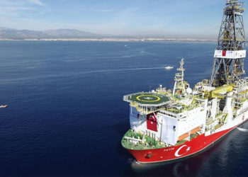 Bakan Dönmez: Karadeniz'deki doğalgaz rezervinin 2027'de ihtiyacın üçte birini karşılamasını bekliyoruz