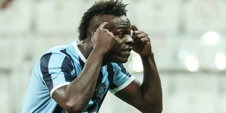 Balotelli: Beşiktaş-Adana Demirspor maçındaki hareketi tartışılan İtalyan yıldızın çalkantılı hikayesi