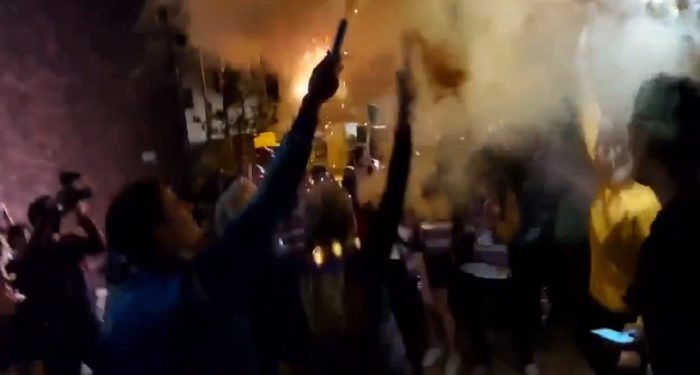 Berlin’de referandum sonucu sokaklarda kutlandı: 200 binden fazla konut kamulaştırılacak!