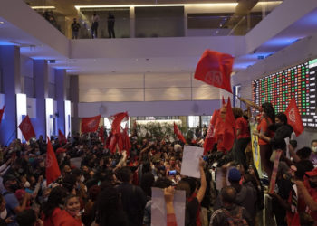 Brezilya'da Evsiz İşçiler Hareketi Sao Paulo Borsası'nı bastı