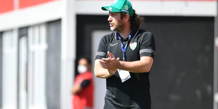 Bursaspor’da Fatih Tekke ile yollar ayrıldı