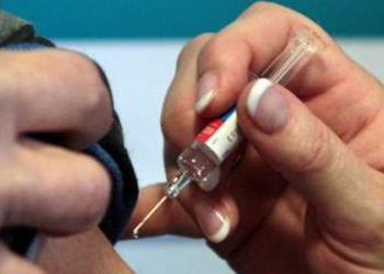 CHP Milletvekili Emir: Zorunlu aşıyı tartışmalıyız