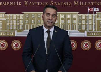 CHP'li Başarır'dan Taşucu Limanı'nın özelleştirilmesine tepki: Bu ülkenin değerlerini babanızın malı gibi yönetmekten vazgeçin