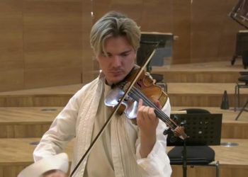 CSO'nun 2021-2022 sezonu Yury Revich konseri ile açıldı