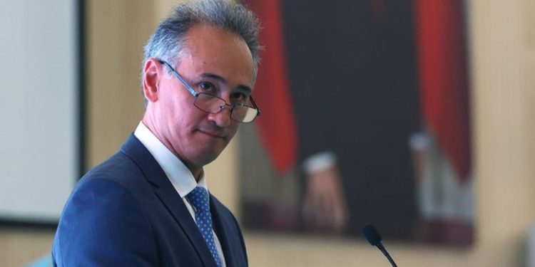 Dünya Sağlık Örgütü Türkiye Temsilcisi Berdyklychev: Salgının ortasındayız