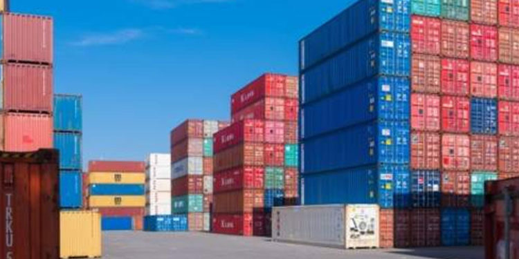 Dış ticaret açığı Ağustos'ta 4,3 milyar dolar oldu