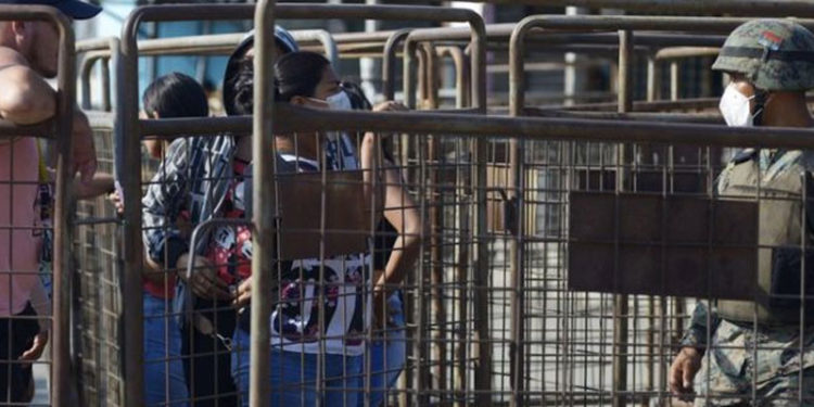 Ekvador'da hapishanede iki silahlı çete arasında çatışma çıktı: En az 24 kişi öldü