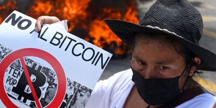 El Salvador’da Bitcoin protestoları