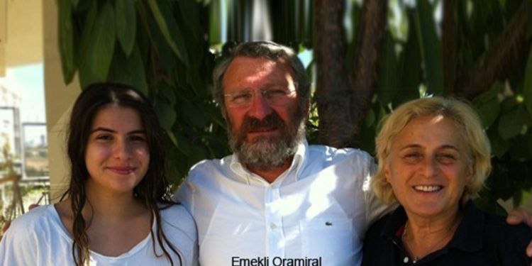 Emekli Oramiral Nusret Güner: İnanılmaz korunan bir çekirdek aileyiz; 4 doz aşı olmamıza rağmen Covid-19'a yakalandık