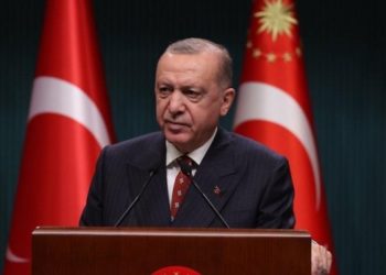 Erdoğan’dan ‘barınamıyoruz’ diyen gençlere ‘sözde öğrenci’