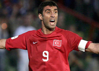 FIFA, ‘Milli Takımlar’ etiketiyle Hakan Şükür’ün doğum gününü kutladı