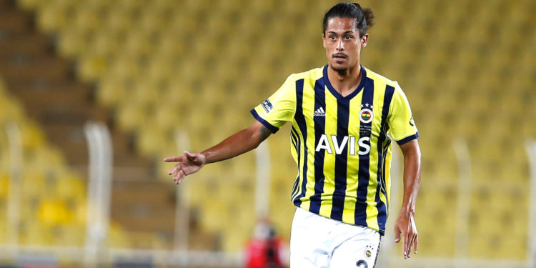 Fenerbahçe, Lemos'u Beerschot'a kiraladı