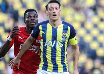Fenerbahçe, Sivasspor engeline takıldı