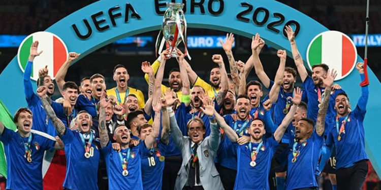 Futbolda İtalya'nın bileği yaklaşık üç yıldır bükülmüyor