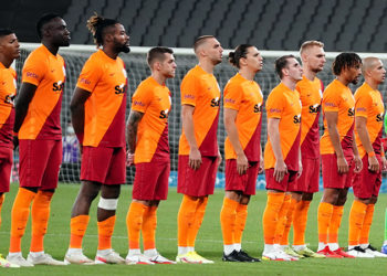 Galatasaray, 16 futbolcu ile yollarını ayırdı
